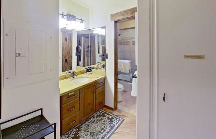 Crestwood 2110 Premier 1 Bedroom - Foto 4