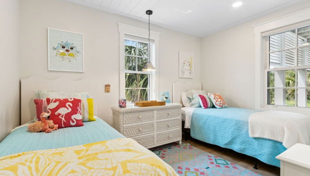 Multi-level Seaside Residence by RedAwning - Foto 5, Habitación