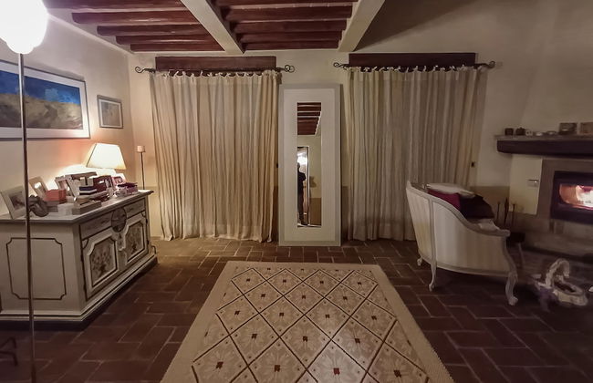 Tenuta di campagna con piscina immersa nel verde - Foto 12