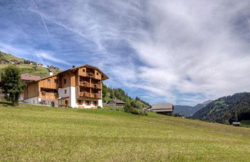 Ciasa Medalghes - Photo 2