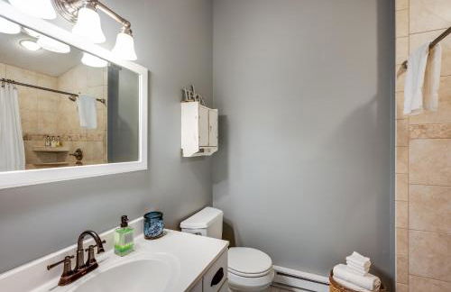 The Goat and Cherry - Dogs, Fire Pit & Hot Tub, Escape to Sister Bay! - Foto 43