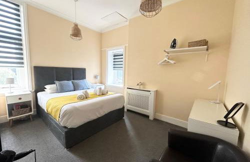 Burlington Mansions - FREE ALLOCATED PARKING - 8 mins walk to the beach - Gym - Pool Table - Brought to you by Coastline Retreats - Photo 20