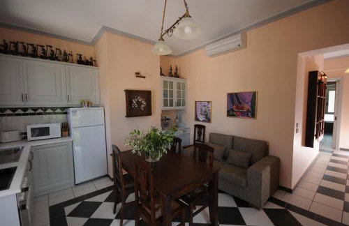 Metohi Georgila - Foto 68