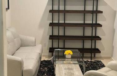 Luxury 1200 sqft 1bdrm retreat with den - Foto 34