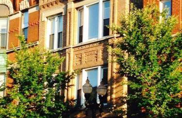 Bella Villa on Taylor Street Chicago’s Little Italy 1 mile west the Loop & UIC - Foto 11