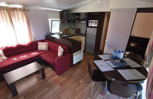 Casa natural con cenador en jardín y parking - Foto 7