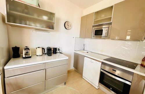 Apartment with views of sea and mountains - Photo 22