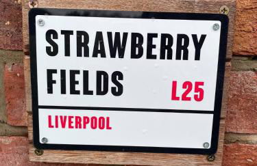 Strawberry Fields - Foto 1