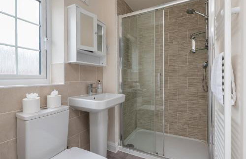 4 Bedroom Detached House - Foto 8