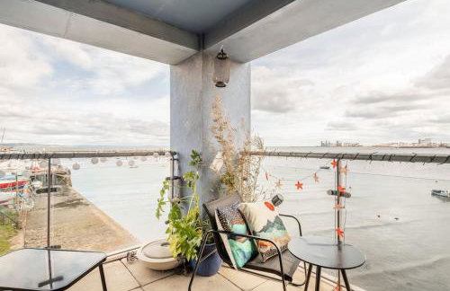 Calming Sea View City Apartment - Foto 41