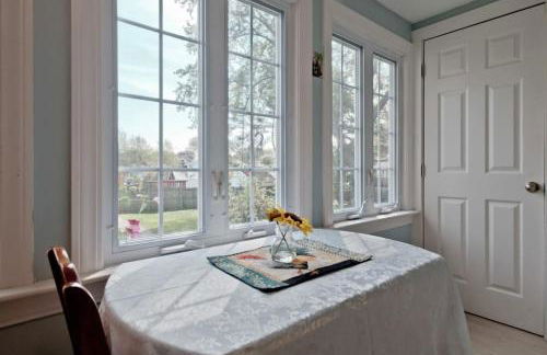 Back Cove - Large Sunny 2 Bedroom Condo - Foto 18