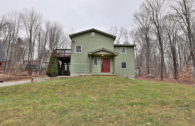 The Tanglewood Lodge: Amazing Ski Home For Groups. Hot Tub. Close To Killington Resort! 4 Bedroom Home - Photo 35