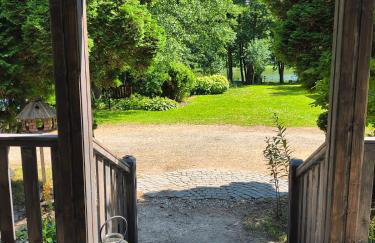 Dom Nad Jeziorem - Photo 1