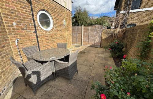 Comfortable, London 1 Bed Garden - Foto 9