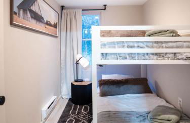 Catskill MNTN Escape 5 BR 3 bath Villa Hot Tub Fire Pit Best Group Stay - Foto 54