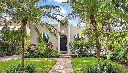 The White Flamingo - Tropical Pool Escape with Guest Cabana - Foto 1