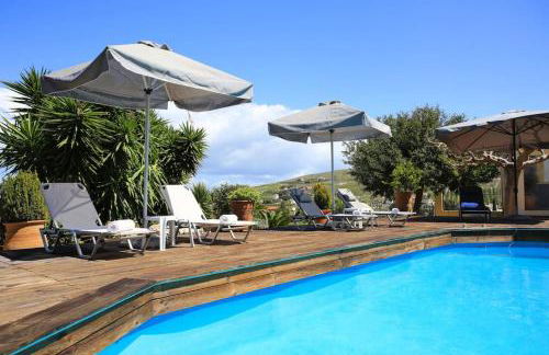 Sofia's Sunny Home + Private Pool + Gym - Foto 15