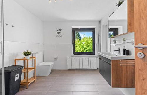 Modern House "Brick Lane" with Terrace and Wintergarden - LOFTIGO - Photo 21