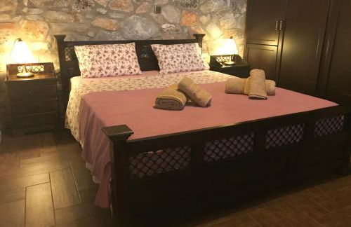 Petrines Villes Avramilias - Photo 56