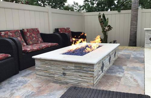 Evonvale Dream! Big Heated pool, jacuzzi seats 16! - Foto 11