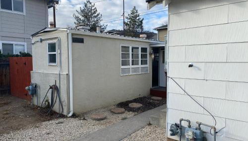 Midtown Charm: 1BR Urban Pad - Foto 2