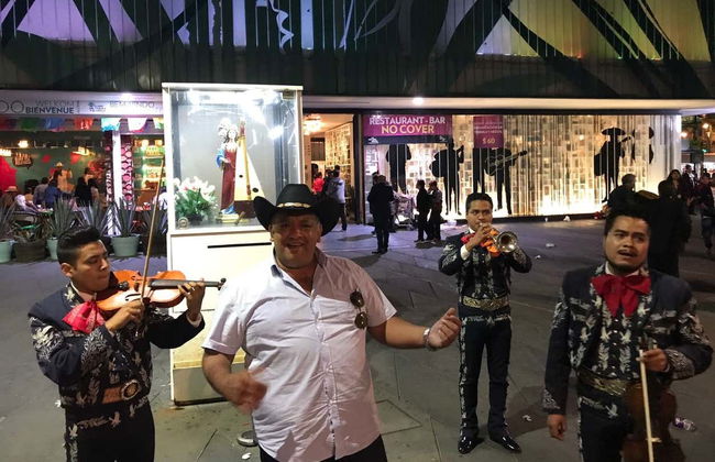 Espectáculo de mariachis en la Plaza Garibaldi - Foto 2