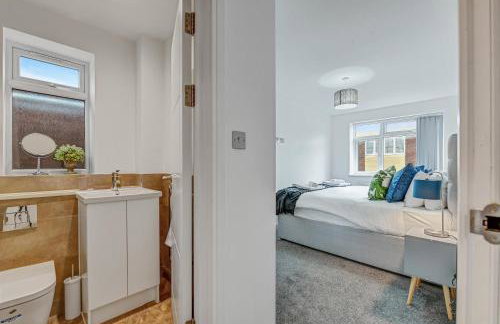 St Martins 2 Bedroom Apartments in Ruislip By 360 Stays - Foto 31