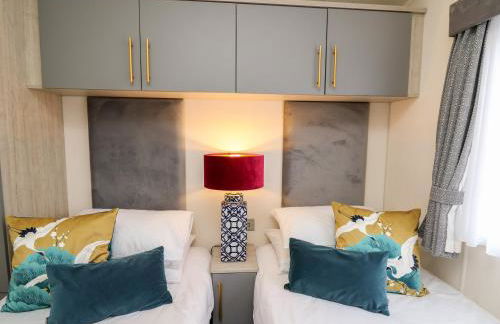 The Hideout - Photo 21