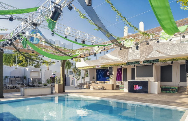 Hotel Riu Caribe - All Inclusive - Photo 27