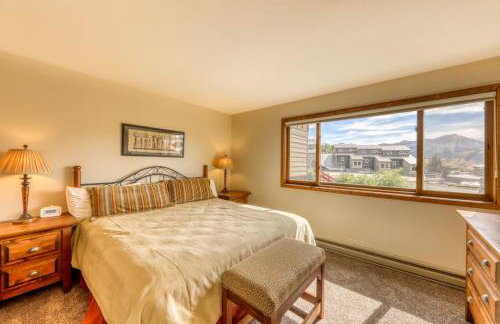 Beautiful Mountain View Condo - Photo 8