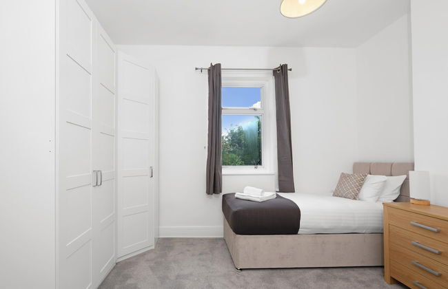 Heathrow Living Stanwell Serviced House - Foto 4