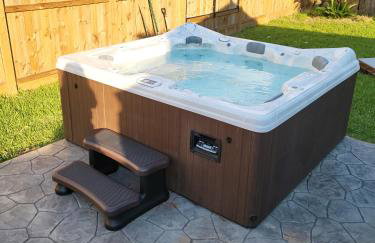 HoustonGem Private Pool & Hot Tub 20 Min to DT - Foto 48