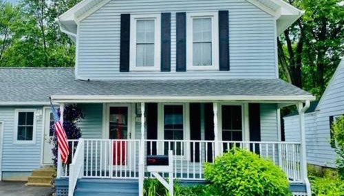 Elm St Retreat - 3 Min walk to Downtown Three Oaks - Foto 2, Garden, Garden view