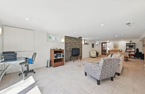 Lake Saint Louis Family Friendly Lakefront Retreat - Foto 40