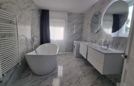 Meerblick Villa mit Terrasse, Pool und kostenlosen WLAN neu renoviert - Foto 7