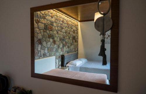 Liontos Rooms - Photo 23