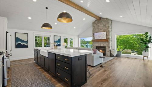 Luxury Lakeview Stay | Main&Guest House, Sleeps 10 - Foto 2