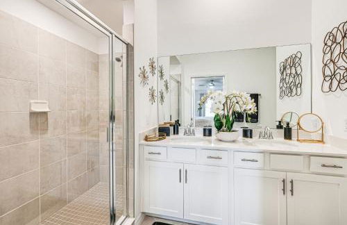 Ave Maria Golf Retreat with Resort Perks and Balcony - Photo 16