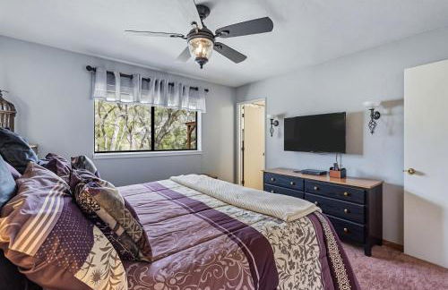 Bigfoot Retreat Home Close to Beach - Foto 8