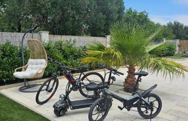 Villa Loni Trogir Marina with great pool and jacuzzi - 3 e-bike free - Foto 16