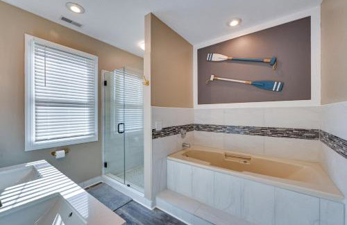 Lake Keowee Condo Resort Pools and Lake Access! - Foto 17