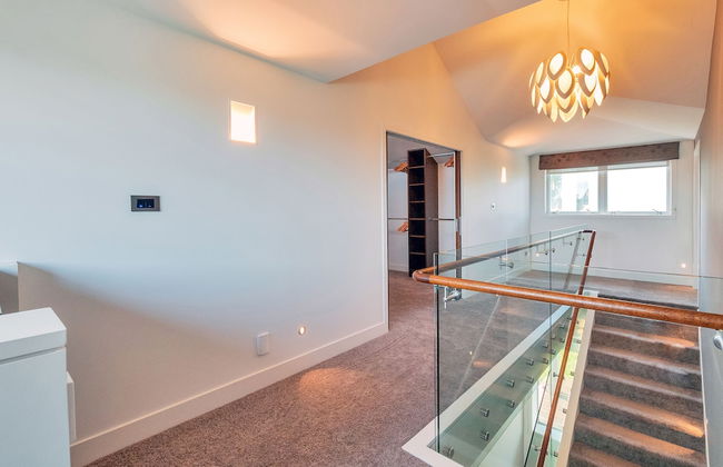 Elegant Sea-View Villa on the Northshore - Photo 11