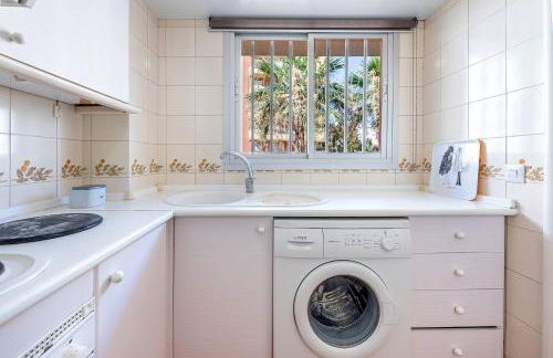 Spacious apartment with Pool, 3 min from the BEACH - Photo 13