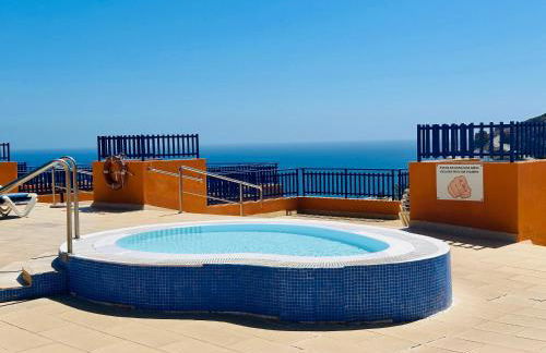 Apartment with views of sea and mountains - Photo 10