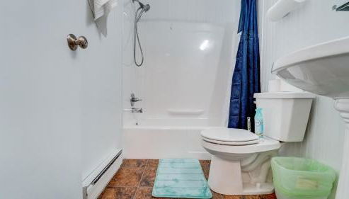 TruStay in Central Connecticut - Foto 2, Shower