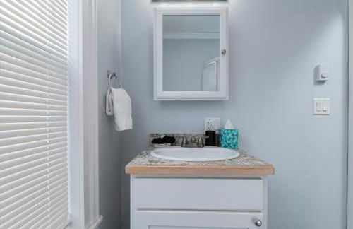 Fully-stocked Kitchen, AC, WiFi, WD, Near Baseball and Downtown - Foto 31