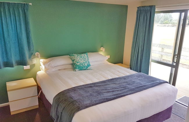 Martinborough TOP 10 Holiday Park - Photo 17