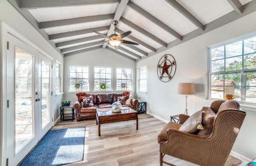 5 BDRM Home on 2 Acres Mins To Wineries Private Heated Pool and Hot Tub - Foto 3