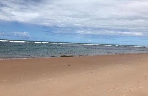 Flat Guarajuba Beira da Praia pé na areia - Foto 74