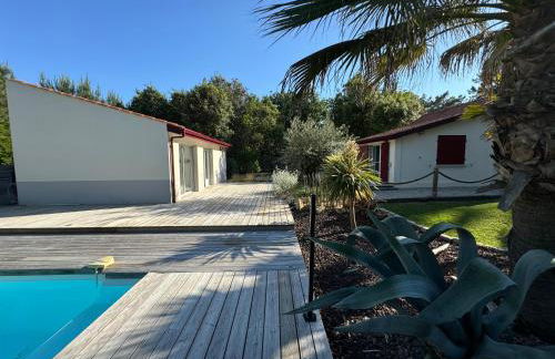 Le Chai de l'Océan - Villa Soulacaise plage à 100m Piscine Jardin 1400m2 - Foto 26